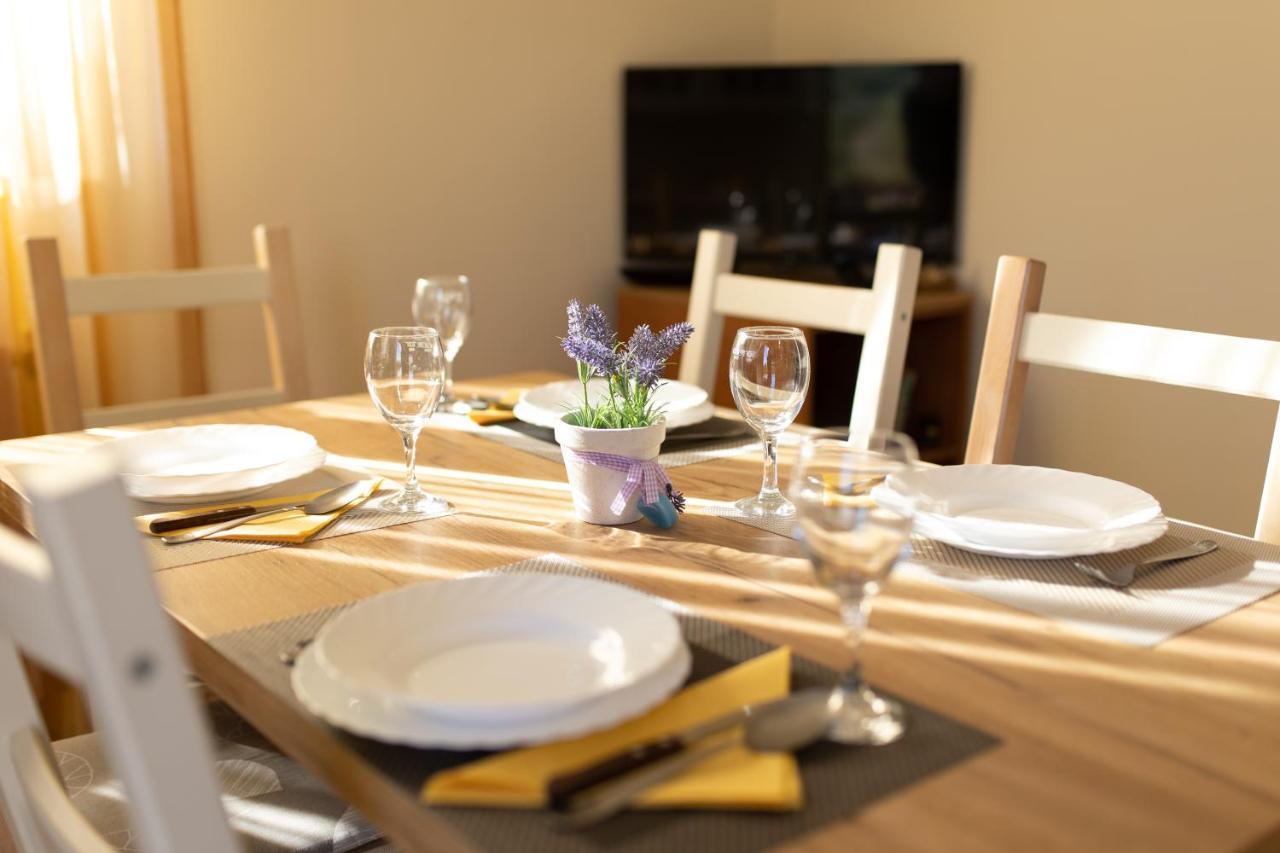 Apartman Doris Milohnici Bagian luar foto