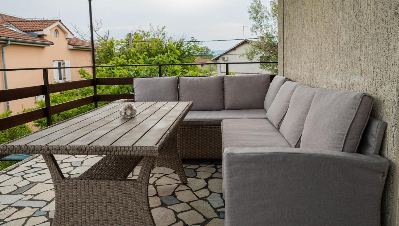 Apartman Doris Milohnici Bagian luar foto